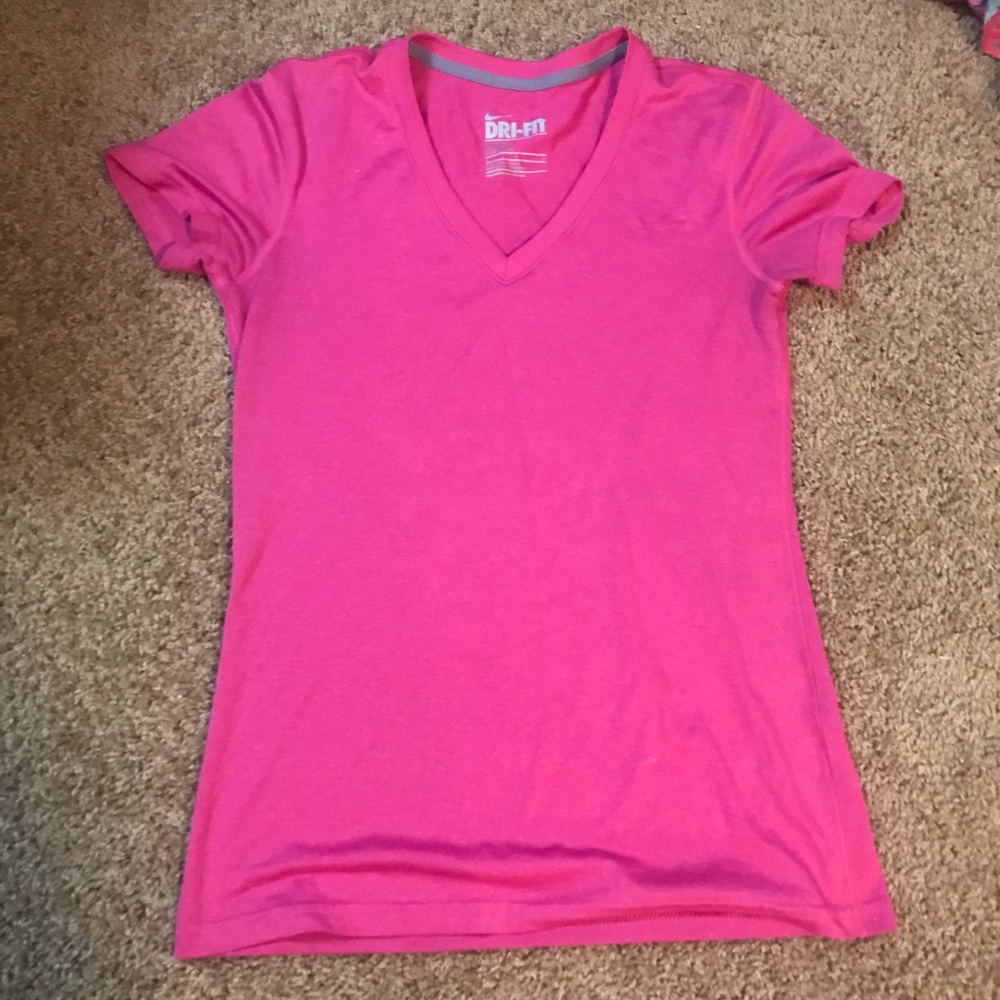 Nike tee